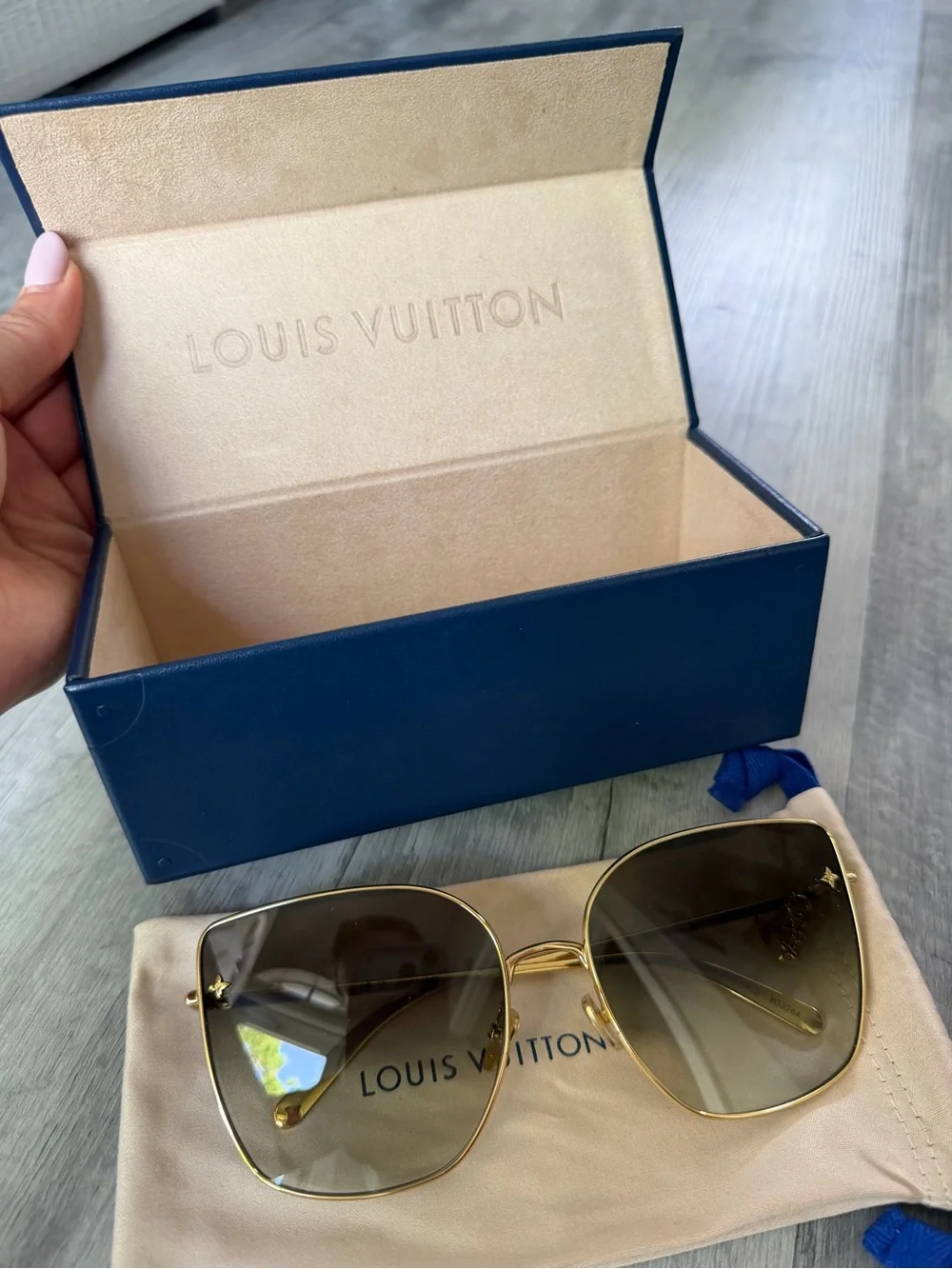 Louis Vuitton Gold Frame Brown Gradient Women's Sunglasses